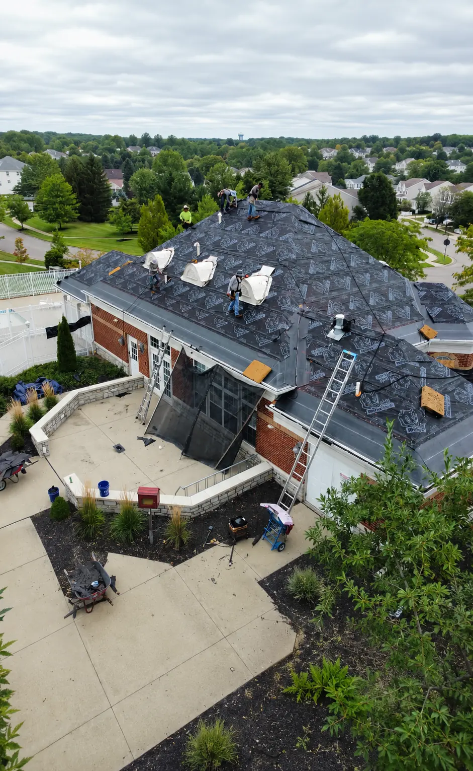 317 Restoration roofing crew on site in Indianapolis